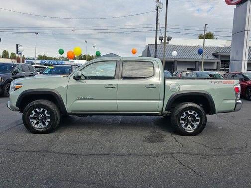 2023 Toyota Tacoma SR