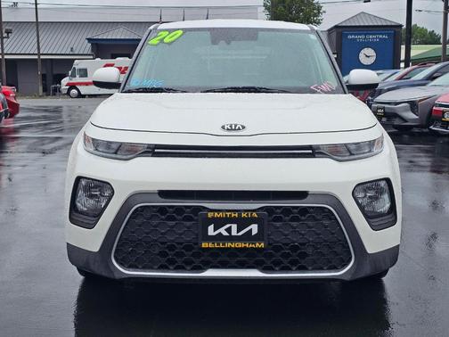 Snow White Pearl 2020 Kia Soul LX