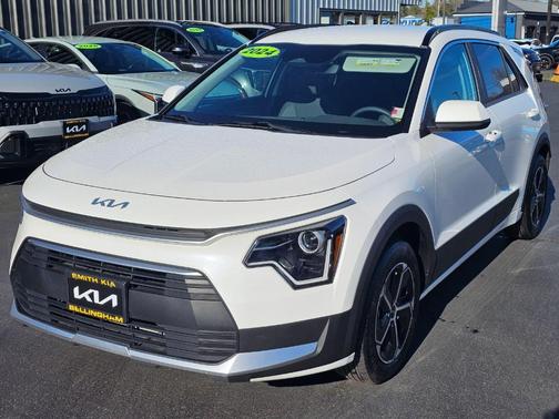 2024 Kia Niro LX
