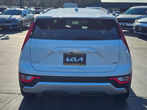 2024 Kia Niro LX