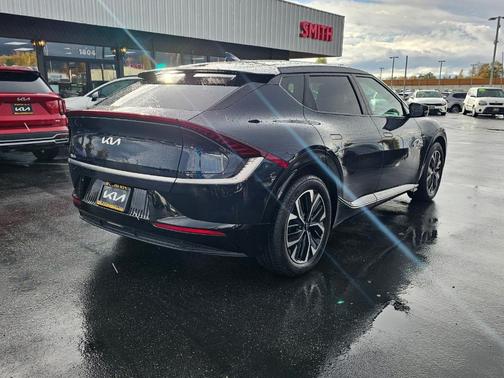 2022 Kia EV6 Wind