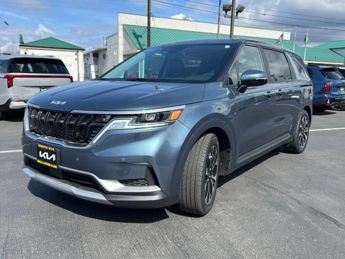 2024 Kia Carnival EX