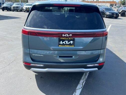 2024 Kia Carnival EX