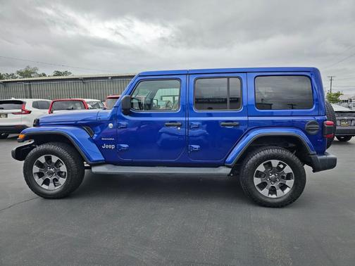 Ocean Blue Metallic 2019 Jeep Wrangler Unlimited Sahara