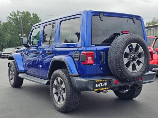 Ocean Blue Metallic 2019 Jeep Wrangler Unlimited Sahara