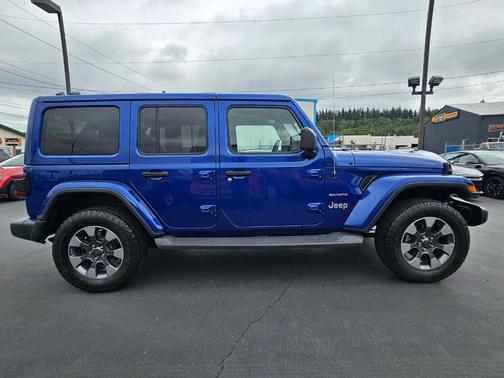 Ocean Blue Metallic 2019 Jeep Wrangler Unlimited Sahara