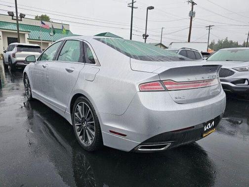 2015 Lincoln MKZ Hybrid Base
