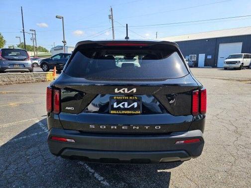 2022 Kia Sorento LX