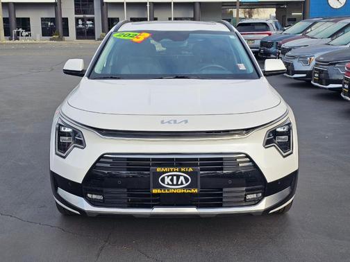 2023 Kia Niro SX