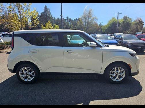 2025 Kia Soul S