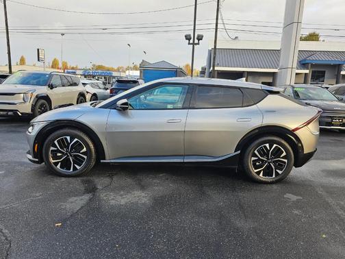 2022 Kia EV6 Wind