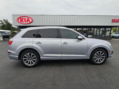 2019 Audi Q7 55 Premium Plus