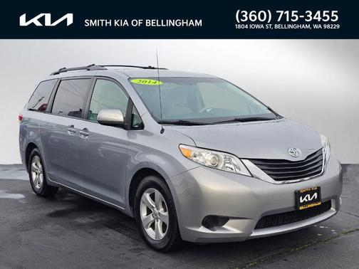 2014 Toyota Sienna LE