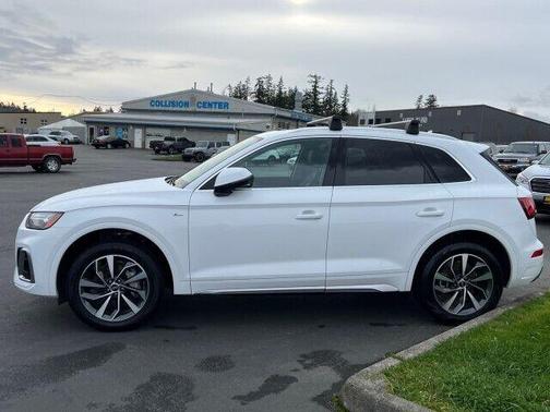 2023 Audi Q5 45 S line Premium Plus