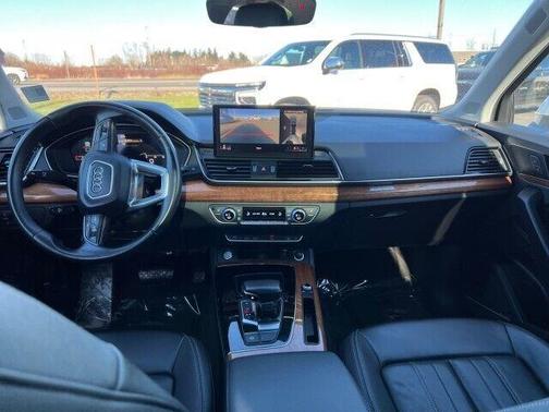 2023 Audi Q5 45 S line Premium Plus