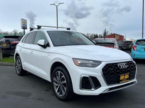 2023 Audi Q5 45 S line Premium Plus