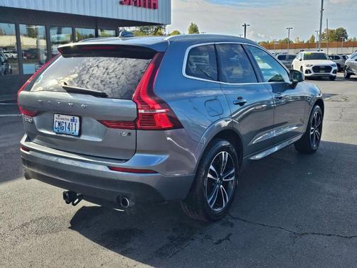 2020 Volvo XC60 T6 Momentum