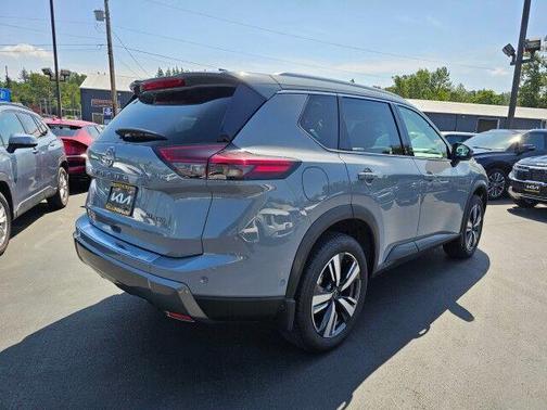 2024 Nissan Rogue SL
