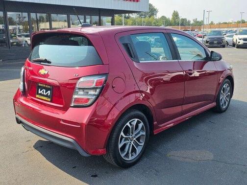 2017 Chevrolet Sonic LT