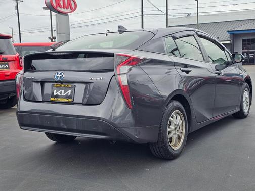 Magnetic Gray Metallic 2016 Toyota Prius Two