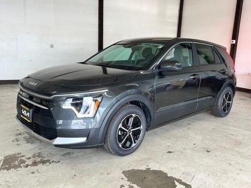 2025 Kia Niro LX