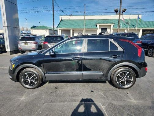 2024 Kia Niro EX