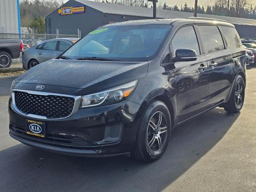 2015 Kia Sedona LX