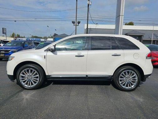 2013 Lincoln MKX Base