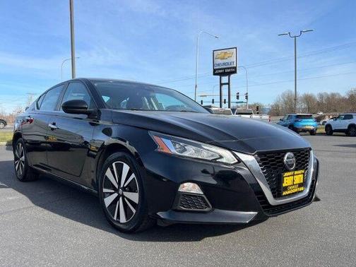2021 Nissan Altima 2.5 SV