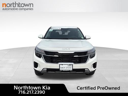 Snow White Pearl 2024 Kia Seltos LX