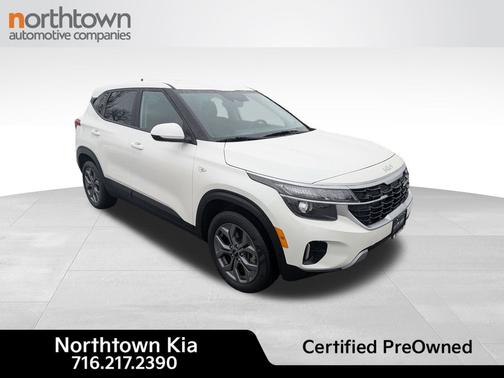Snow White Pearl 2024 Kia Seltos LX