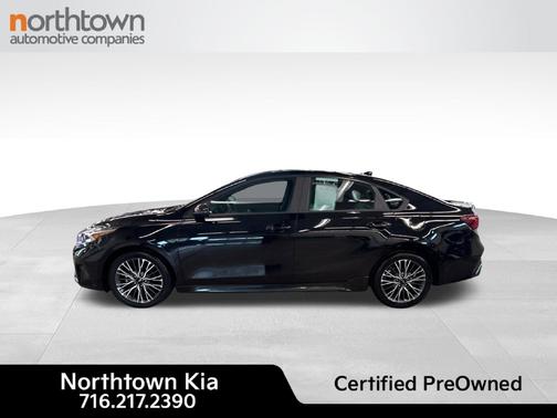 Aurora Black Pearl 2023 Kia Forte GT-Line