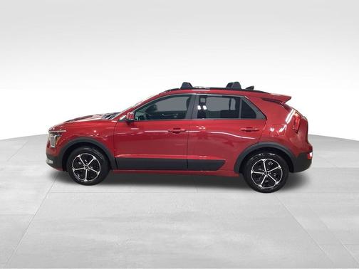 Runway Red 2025 Kia Niro EX