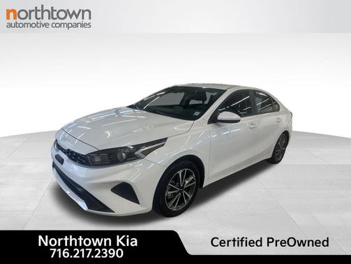 Snow White Pearl 2023 Kia Forte LXS