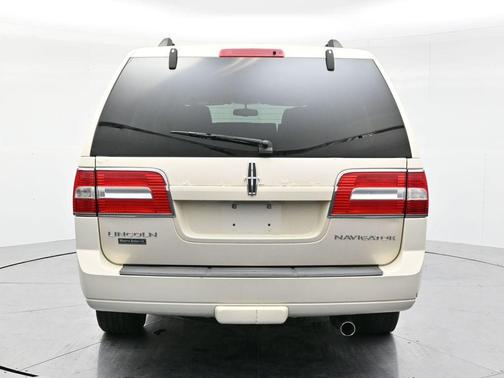 Silver Birch Clearcoat Metallic 2007 Lincoln Navigator