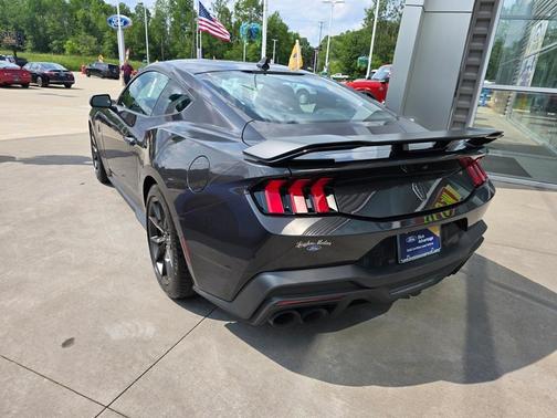 2024 Ford Mustang Dark Horse