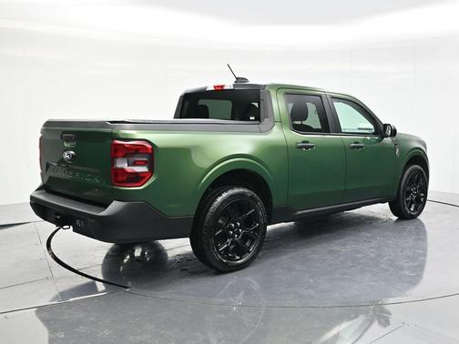 Green 2025 Ford Maverick XLT