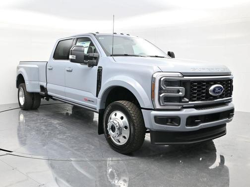 2026 Ford F-450 Platinum