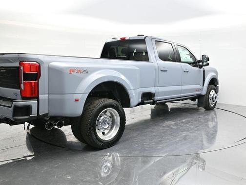 2026 Ford F-450 Platinum