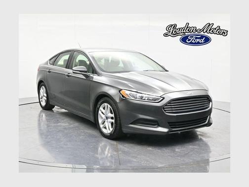 Magnetic 2016 Ford Fusion SE