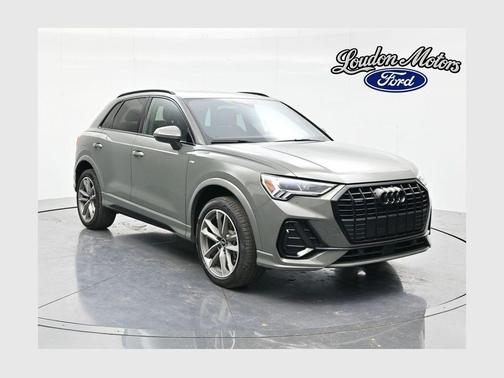 Chronos Gray Metallic 2025 Audi Q3 45 S line Premium
