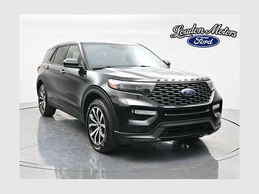 Black Metallic 2022 Ford Explorer ST-Line