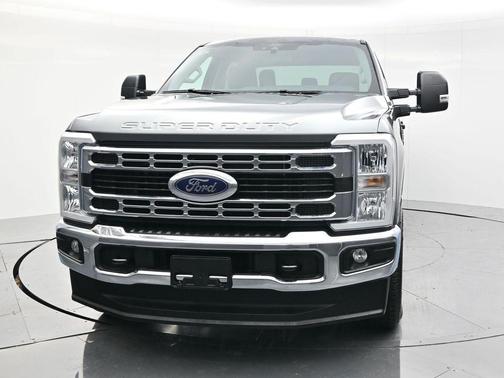 Gray Metallic 2025 Ford F-250 XLT