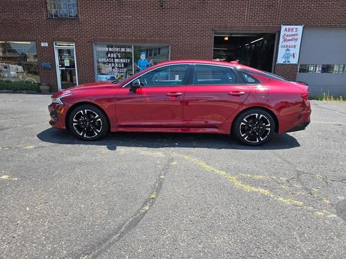 2023 Kia K5 GT-Line