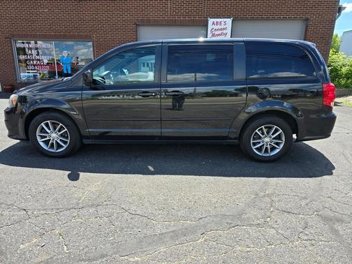 2014 Dodge Grand Caravan R/T