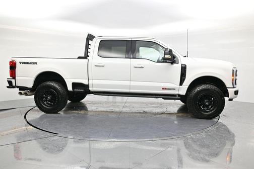 2023 Ford F-350 Lariat Super Duty