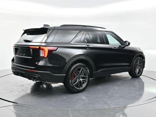 Black Metallic 2025 Ford Explorer ST