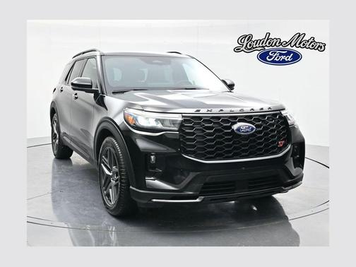Black Metallic 2025 Ford Explorer ST