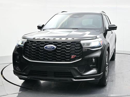 Black Metallic 2025 Ford Explorer ST