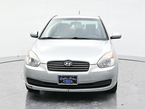 2010 Hyundai Accent GLS